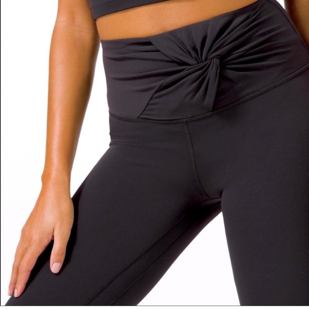 Limited edition Align leggings